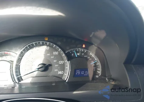 2013 Toyota Camry Xle z USA, uszkodzony, nr VIN 4T4BF1FK1DR284230